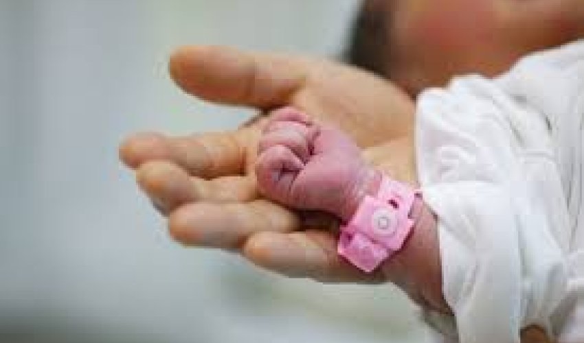 Azərbaycanda 15 yaşlı qız uşaq doğub/Yenilənib