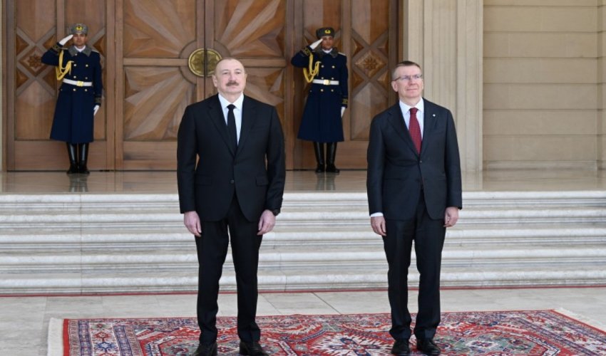 
Latviya Prezidentinin rəsmi qarşılanma mərasimi olub