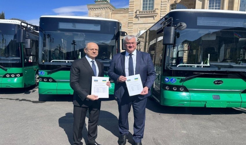 Очередная гумпомощь Украине от Азербайджана