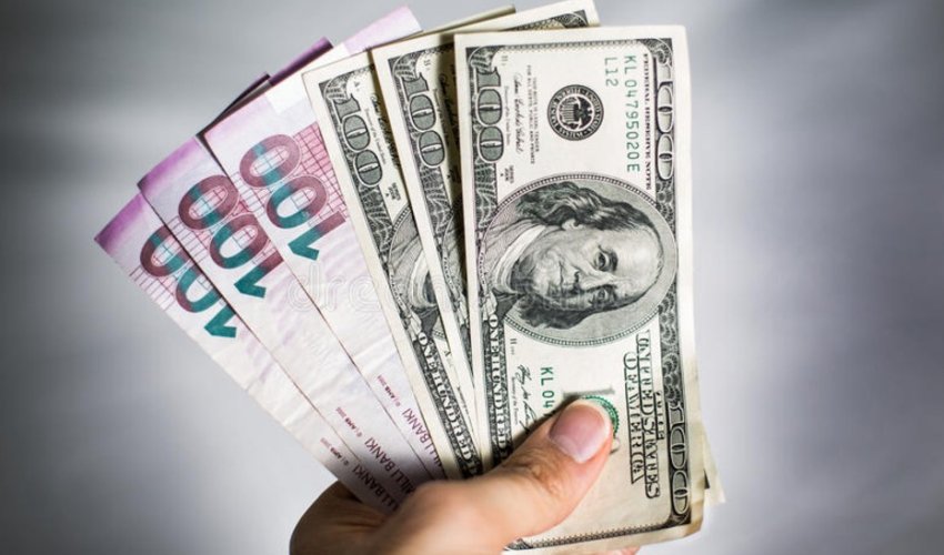 Avro ucuzlaşıb, rubl bahalaşıb - məzənnə