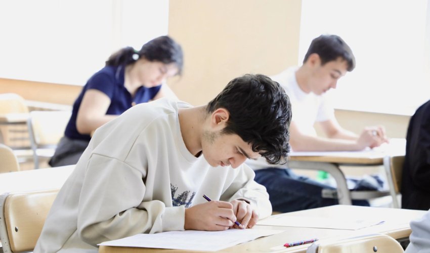 
Qəbul imtahanının 2-ci mərhələsinə qeydiyyat başa çatır