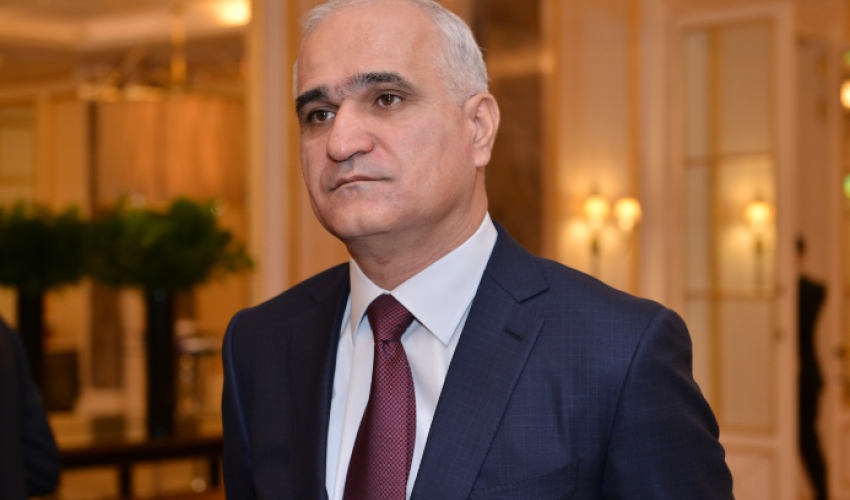 
Şahin Mustafayevin rəhbərliyi altında Azərbaycan nümayəndə heyəti Ermənistanda səfərdədir