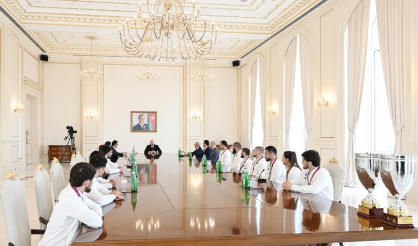 Əliyev Avropa çempionatında komanda hesabında çempion olan güləşçiləri qəbul edib/Yenilənib