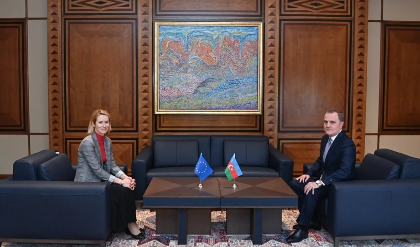 Bayramov və Kallas Bakıda təkbətək danışıqlar aparır - Yenilənib