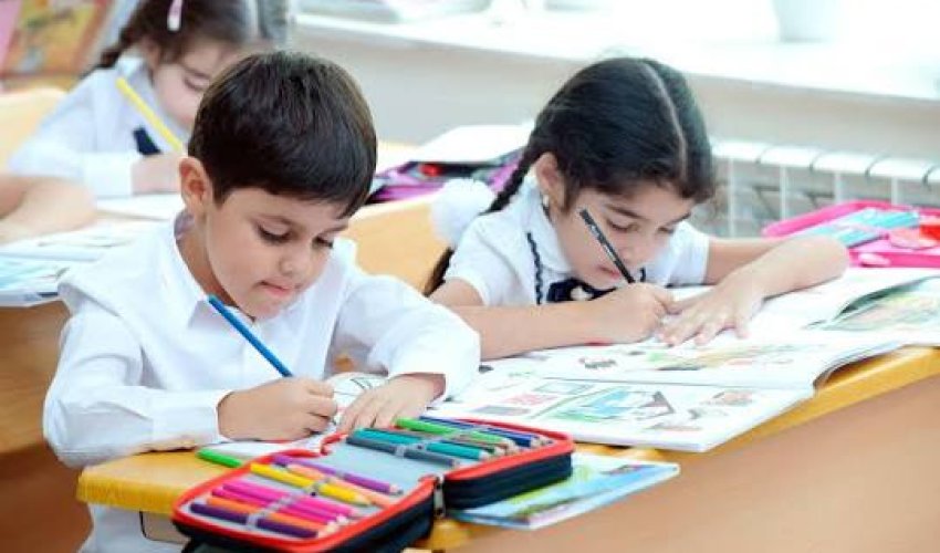 Bir günə 100 minə yaxın uşaq 1-ci sinfə qəbul olub