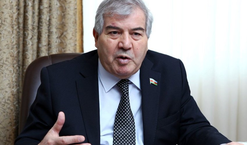 
Sabir Rüstəmxanlı "Şərəf" ordeni ilə təltif edilib