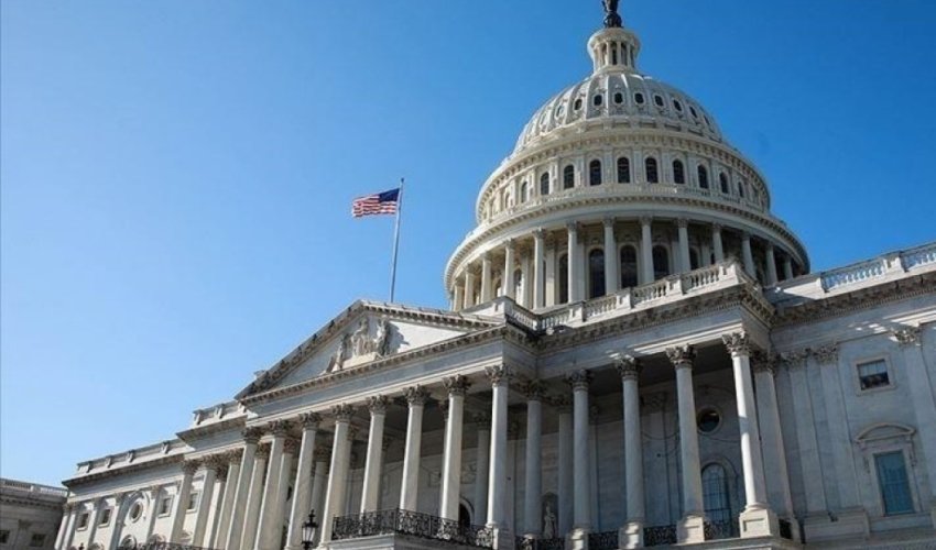 U.S. senators introduce bill on Ukraine aid and Russia sanctions