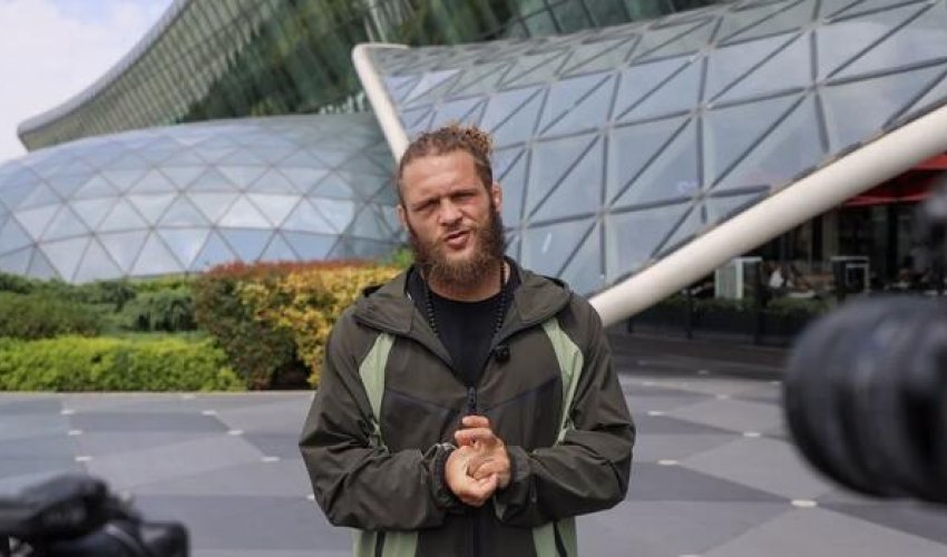 UFC döyüşçüsü Rafael Fiziyev Bakıya gəlib