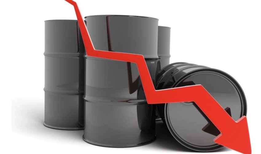 Цена азербайджанской нефти упала более чем на 3%