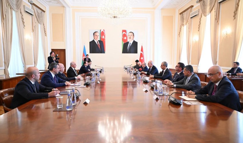 Əli Əsədov TBMM sədri Numan Kurtulmuşla görüşüb