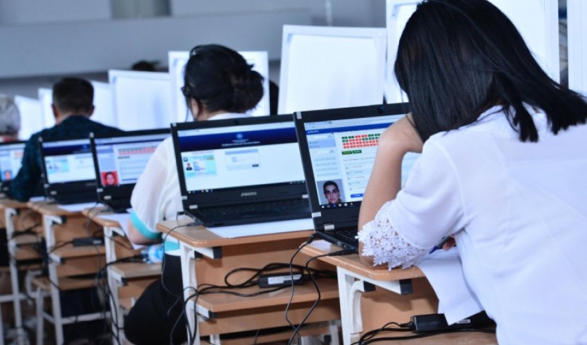 Müəllimlərin sertifikatlaşdırılmasının test imtahanı mərhələsi başa çatıb
