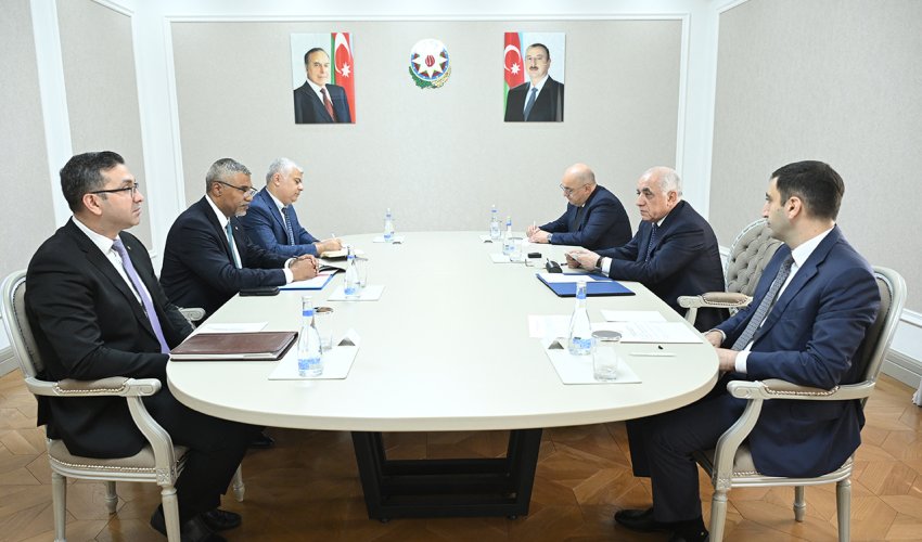 Əli Əsədov Yan Sonderslə görüşüb