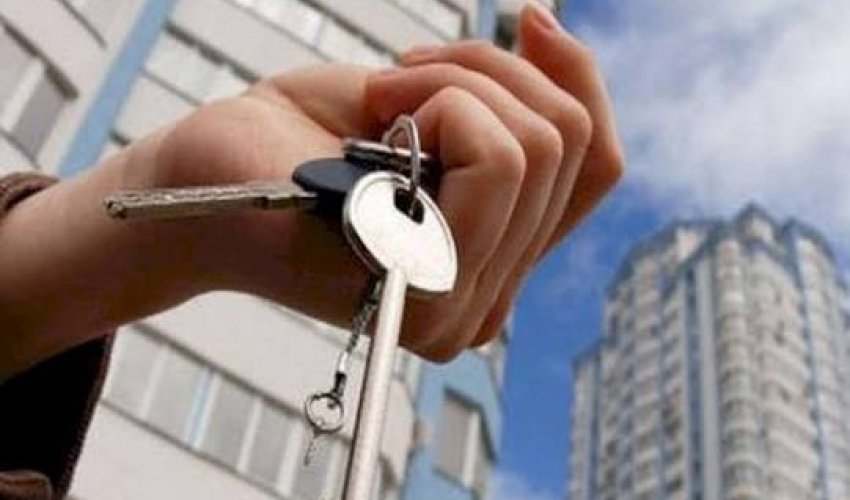 Satmaq öhdəliyi ilə kirayəyə verilən 12 mənzil vətəndaşların mülkiyyətinə keçib