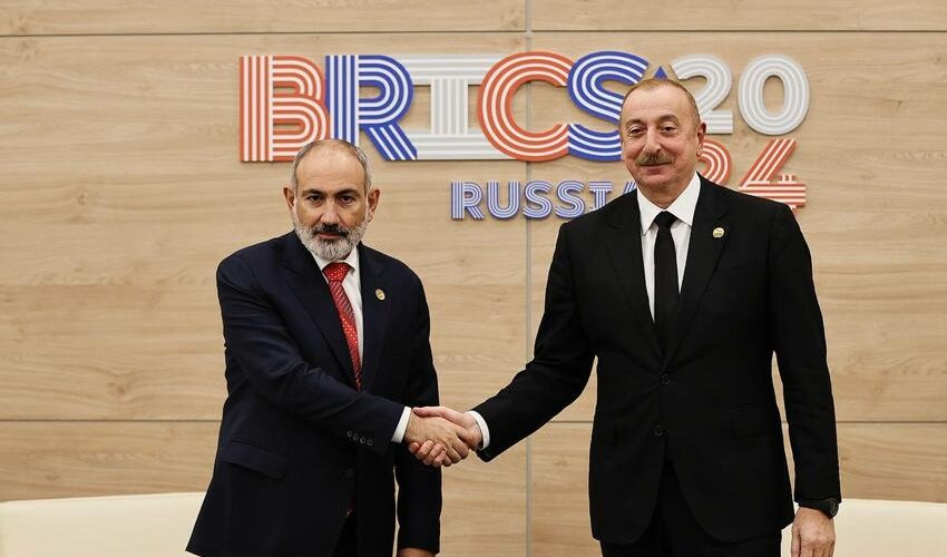 Paşinyan Əliyevə zəng edib