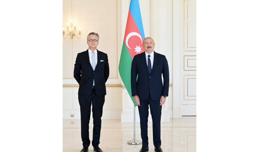 
Prezident İlham Əliyev Almaniyanın yeni səfirinin etimadnaməsini qəbul edib