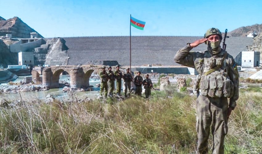 Azərbaycan sərhədçiləri peşə bayramını qeyd edir