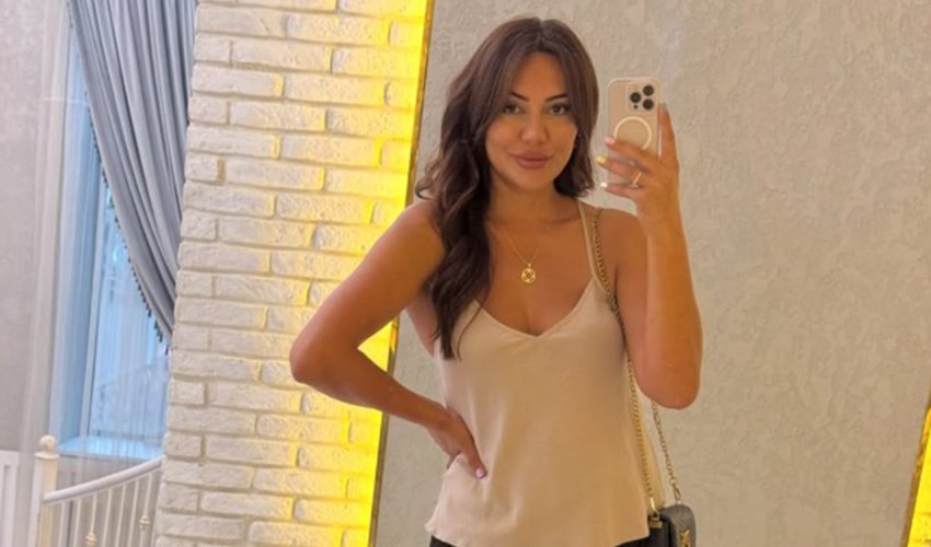 Azerbaijani blogger 'By Ella' detained at airport