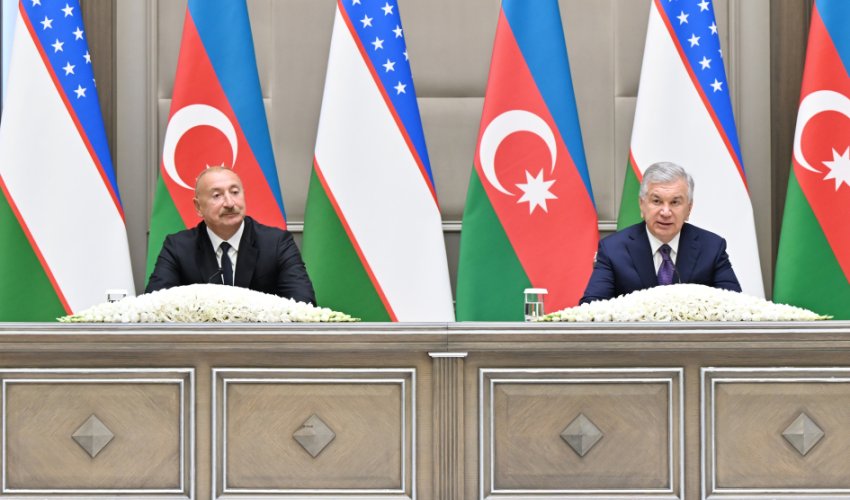 Azərbaycan və Özbəkistan prezidentləri mətbuata bəyanatlarla çıxış ediblər