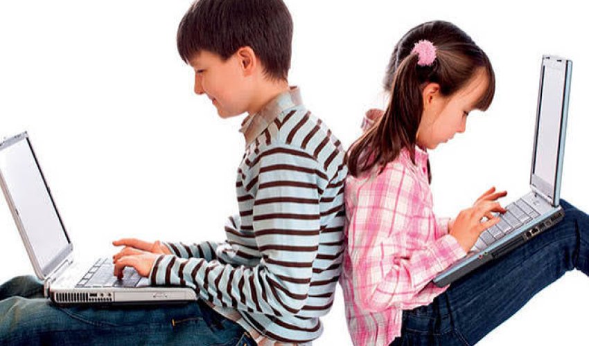 Azərbaycanda internetdən istifadə edən uşaqların sayı azalıb