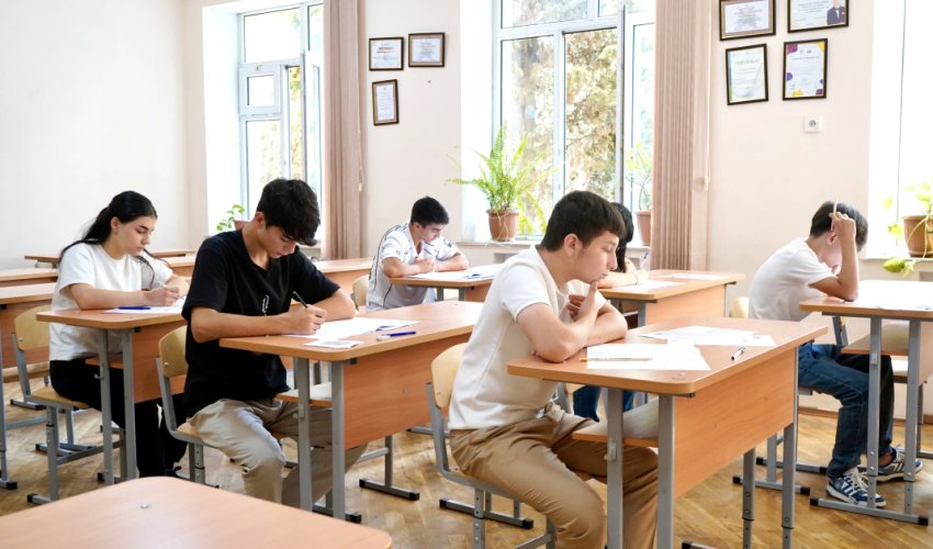 Cari ilin buraxılış imtahanlarında üzrlü səbəbdən iştirak edə bilməyənlər üçün əlavə imtahan keçirilib