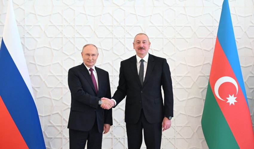 Putin calls Aliyev to discuss Russia-Azerbaijan economic and trade ties