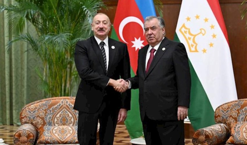 İlham Əliyev Emoməli Rəhmonu təbrik edib