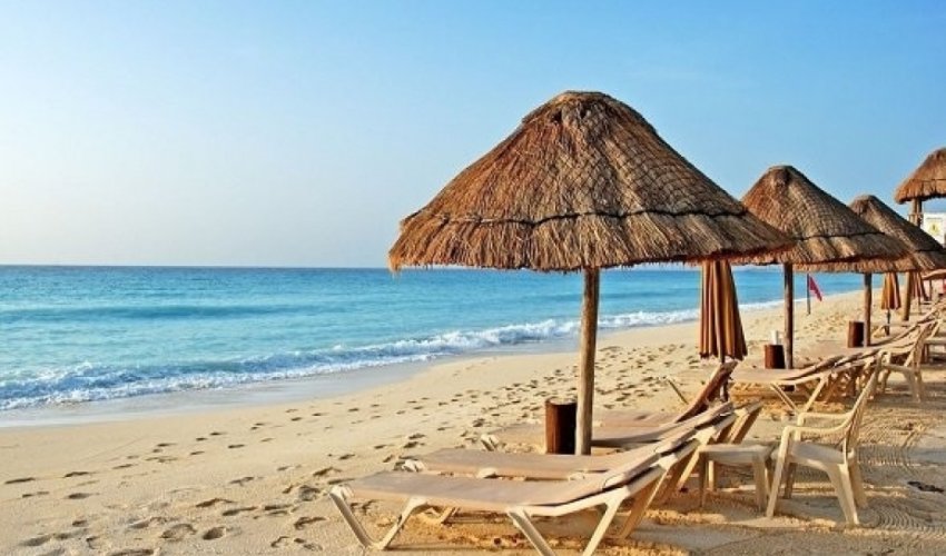 Завтра температура морской воды на пляжах Абшерона прогреется до 25&deg;