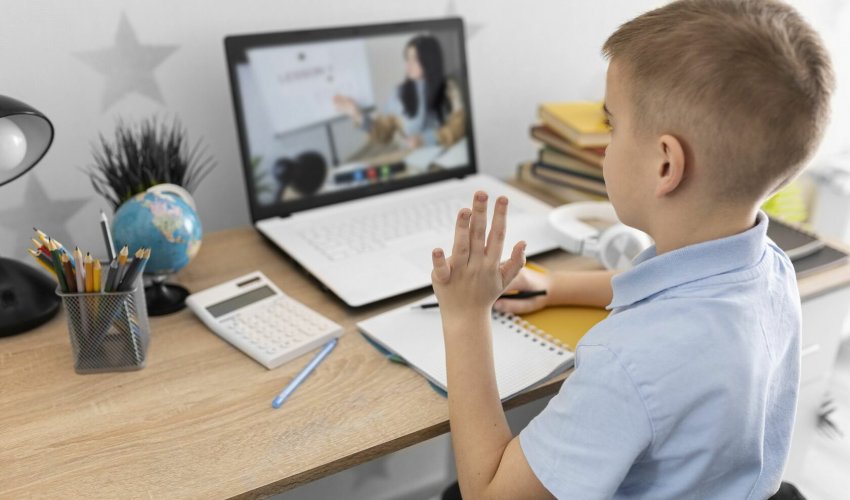 Five Baku schools shift to remote learning for Azerbaijan Grand Prix