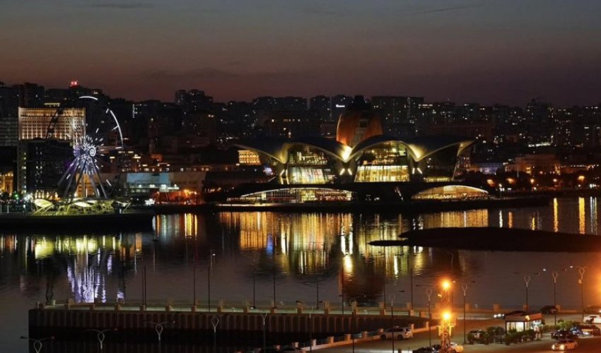 В Баку стартовал Гран-при Азербайджана &laquo;Формулы-1&raquo;
