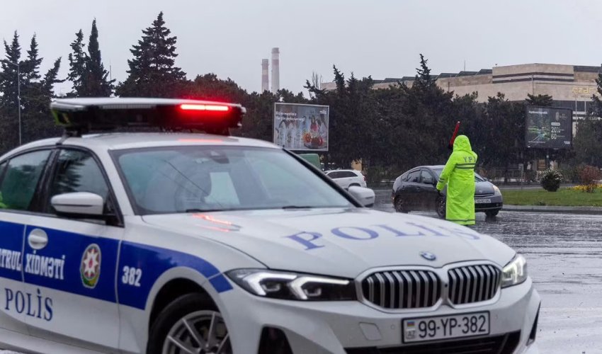 Дорожная полиция призвала водителей быть осторожными из-за дождя и тумана