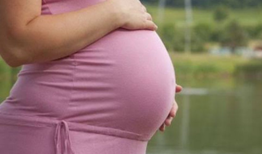 Kəndlərdə doğuş zamanı ölən anaların sayı şəhərlərdən 43% yüksəkdir