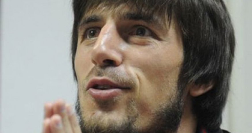 Azərbaycan millisində saxta sənədlə oynayan futbolçu kimdir?