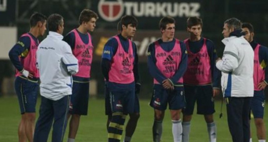 "Fənərbaxça"nın əsas heyətində azərbaycanlı futbolçu