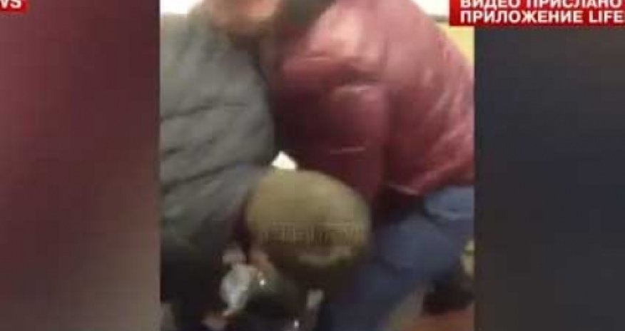 Moskva metrosundakı vəhşiliyin şok videosu yayıldı - VİDEO