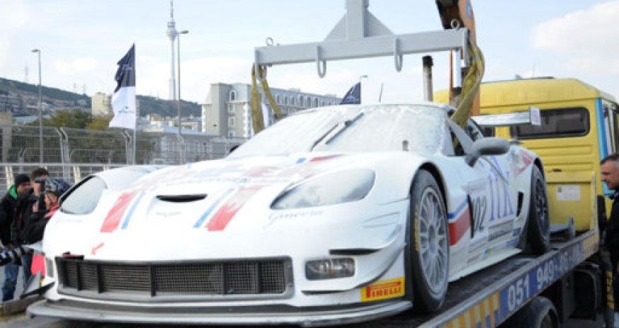 В Баку в ходе отборочного тура автогонок GT3 произошла авария -ФОТО