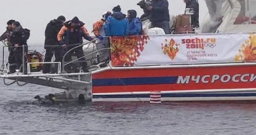 Олимпийский факел погрузили на дно Байкала -ВИДЕО