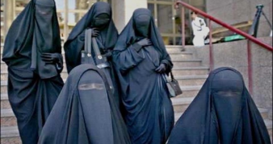 İran rəsmisi: "İranlı qadınlar ərəb dövlətlərinə aparılır"