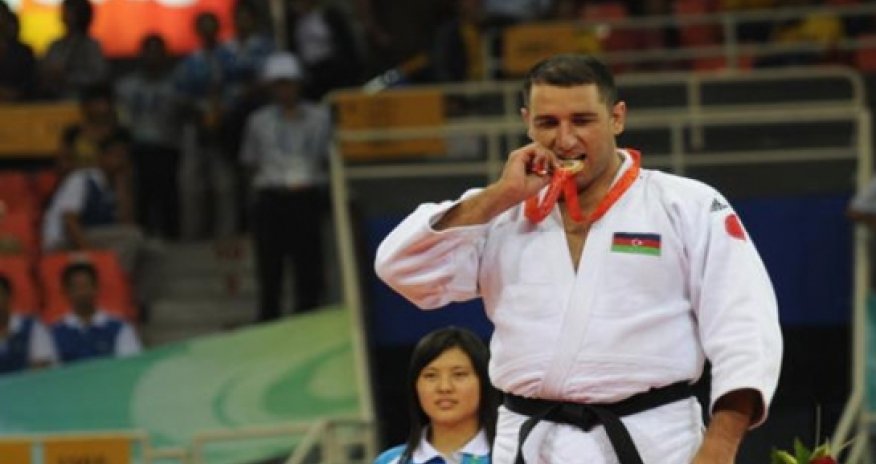 İlham Zəkiyev 5 qat Avropa çempionu oldu