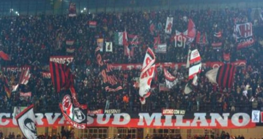 Milanda qalmaqal: 6 nəfər bıçaqlandı