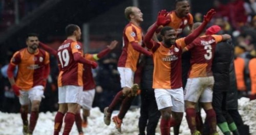 "Qalatasaray"dan bir ilk