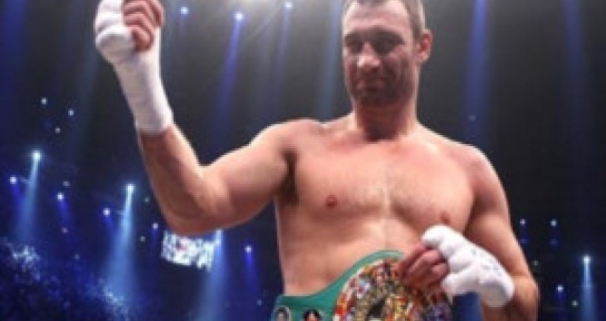 Кличко приостанавливает спортивную карьеру