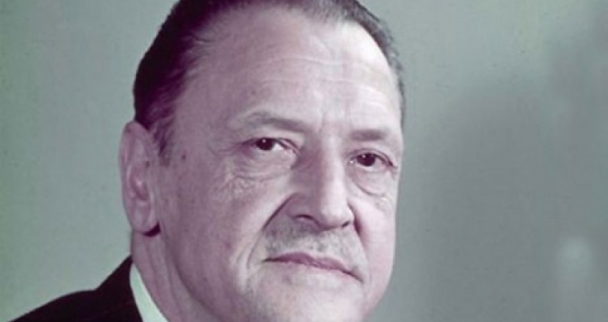 Dost dar gündə tanınar - TƏRCÜMƏ