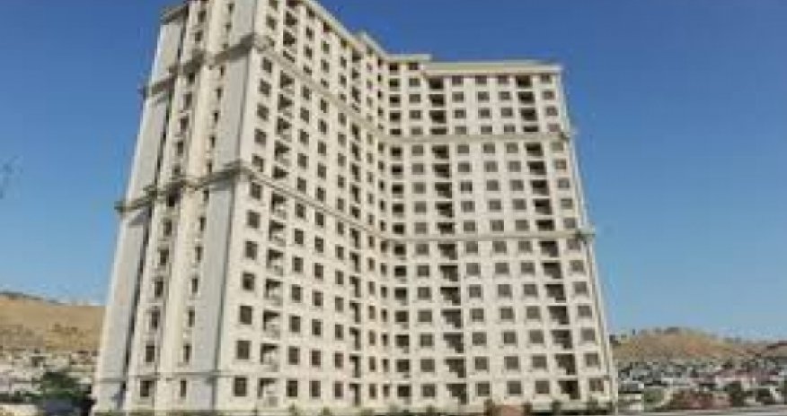 Jurnalistlərin təzə evə köçü başladı