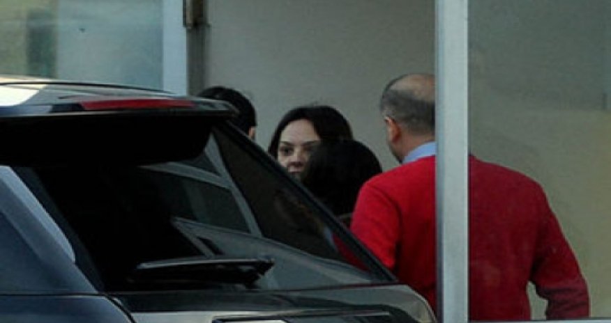 Эбру Гюндеш в тюрьме -ВИДЕО