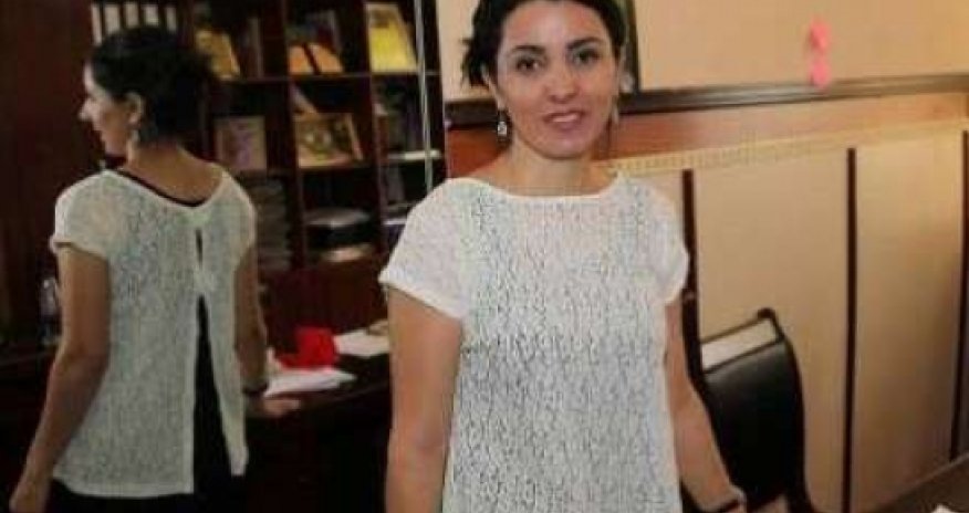 Hansı universitetin mətbuat katibi birinci olub?