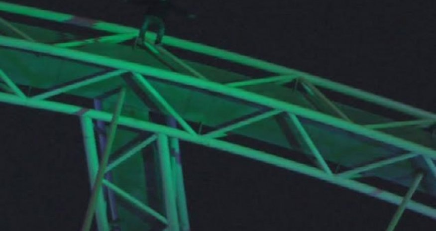 Bakıda gənc oğlan körpüdən özünü ataraq intihar edib VIDEO