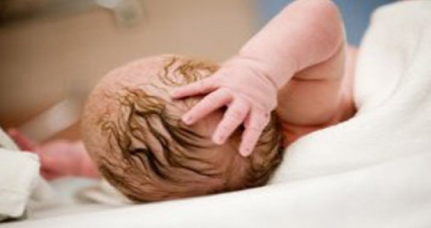 В Азербайджане женщина с пересаженной почкой стала матерью –ВИДЕО