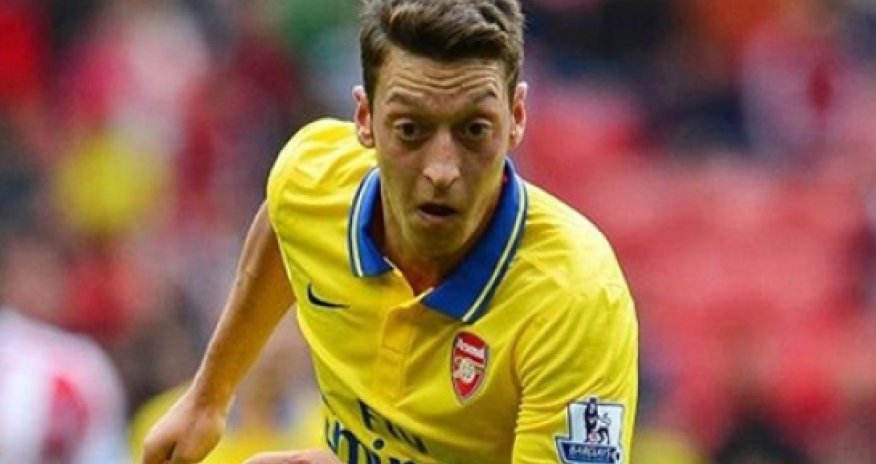 Məsut Özil 3-cü dəfə ən yaxşı futbolçu oldu