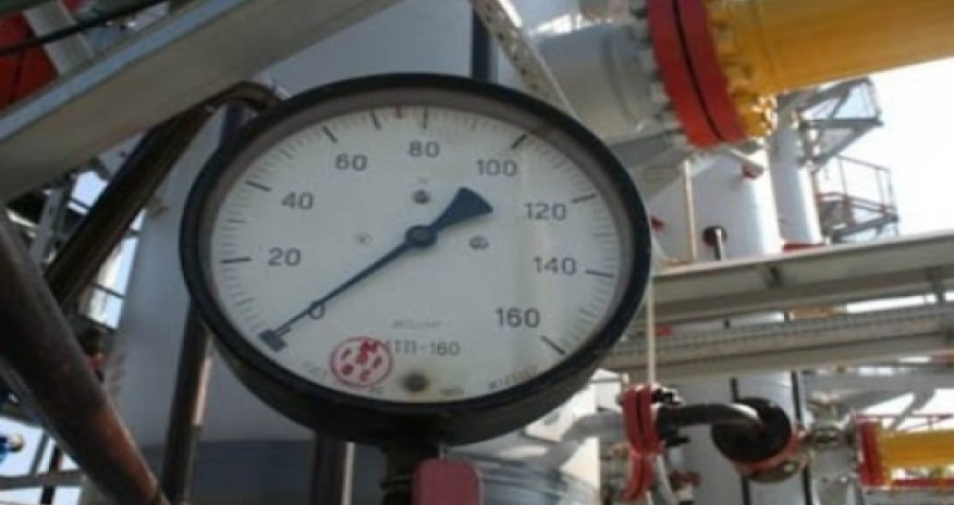 SOCAR временно приостановил поставки газа в Россию