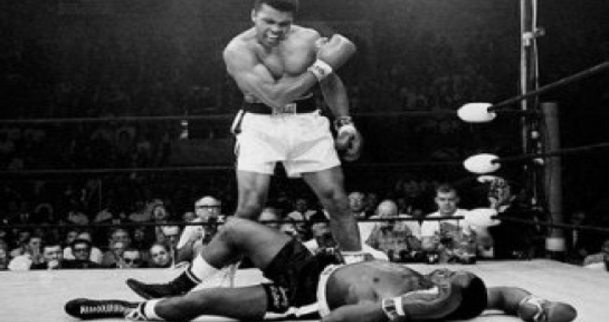 Сегодня Мохаммеду Али исполнилось 72 года. 5 самых знаменитых боев легендарного боксера –ВИДЕО